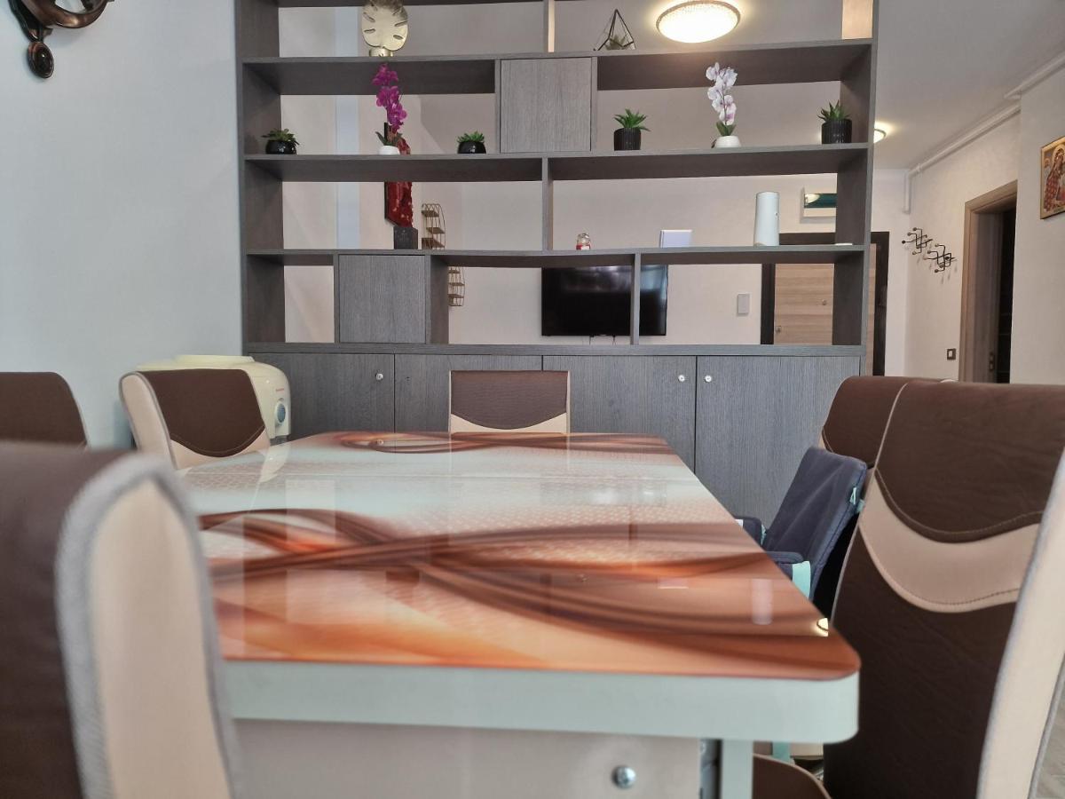 Nasty 24 Aparthotel Pool & Spa Mamaia Nord Нэводари Экстерьер фото