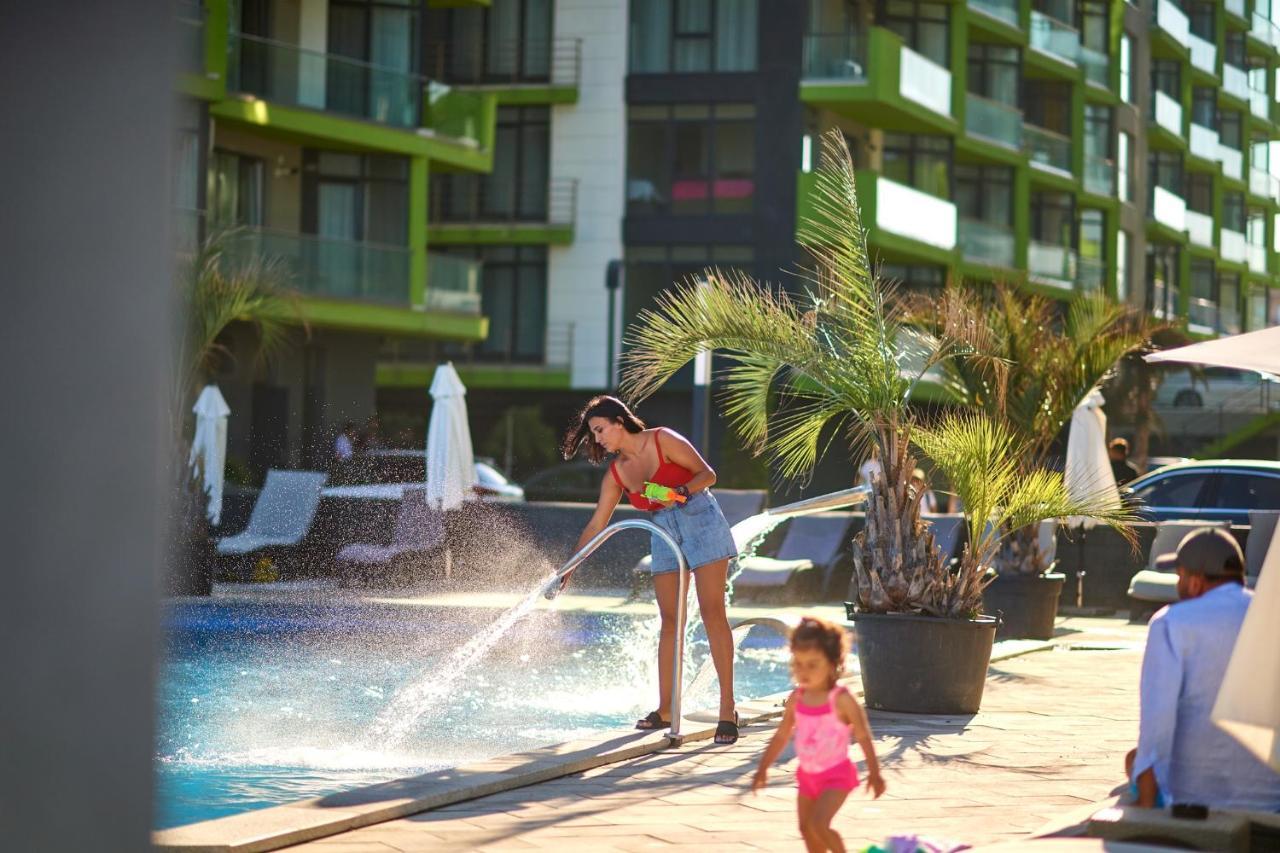 Nasty 24 Aparthotel Pool & Spa Mamaia Nord Нэводари Экстерьер фото