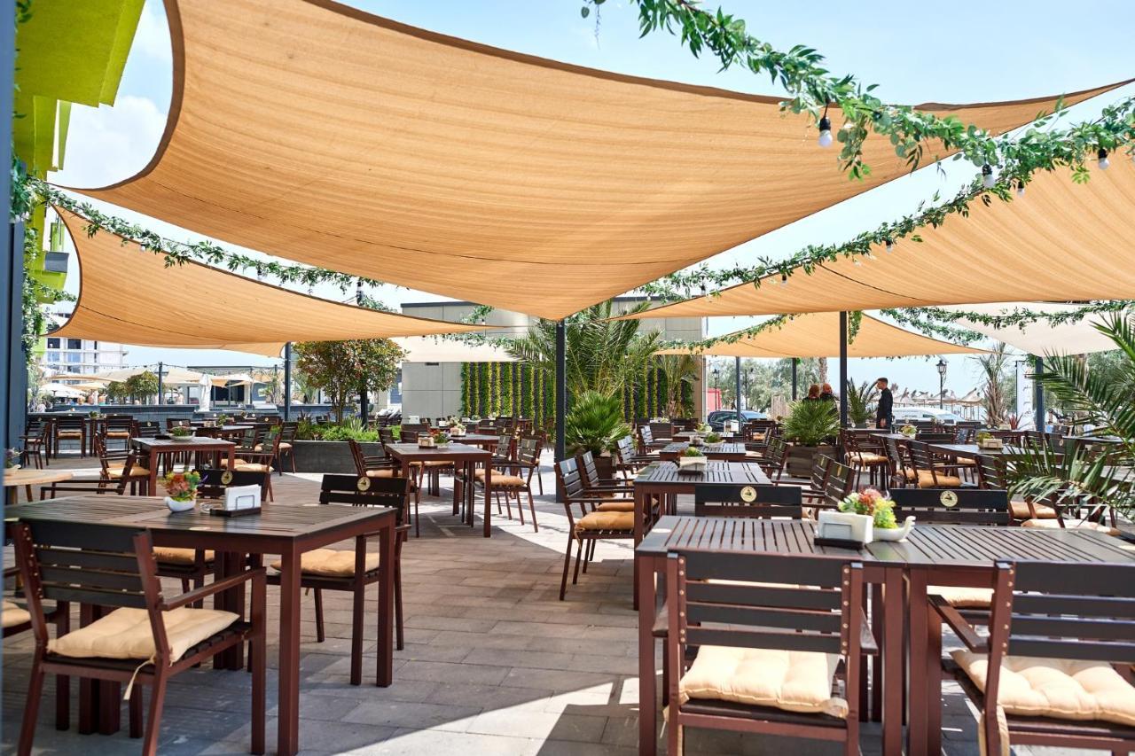 Nasty 24 Aparthotel Pool & Spa Mamaia Nord Нэводари Экстерьер фото