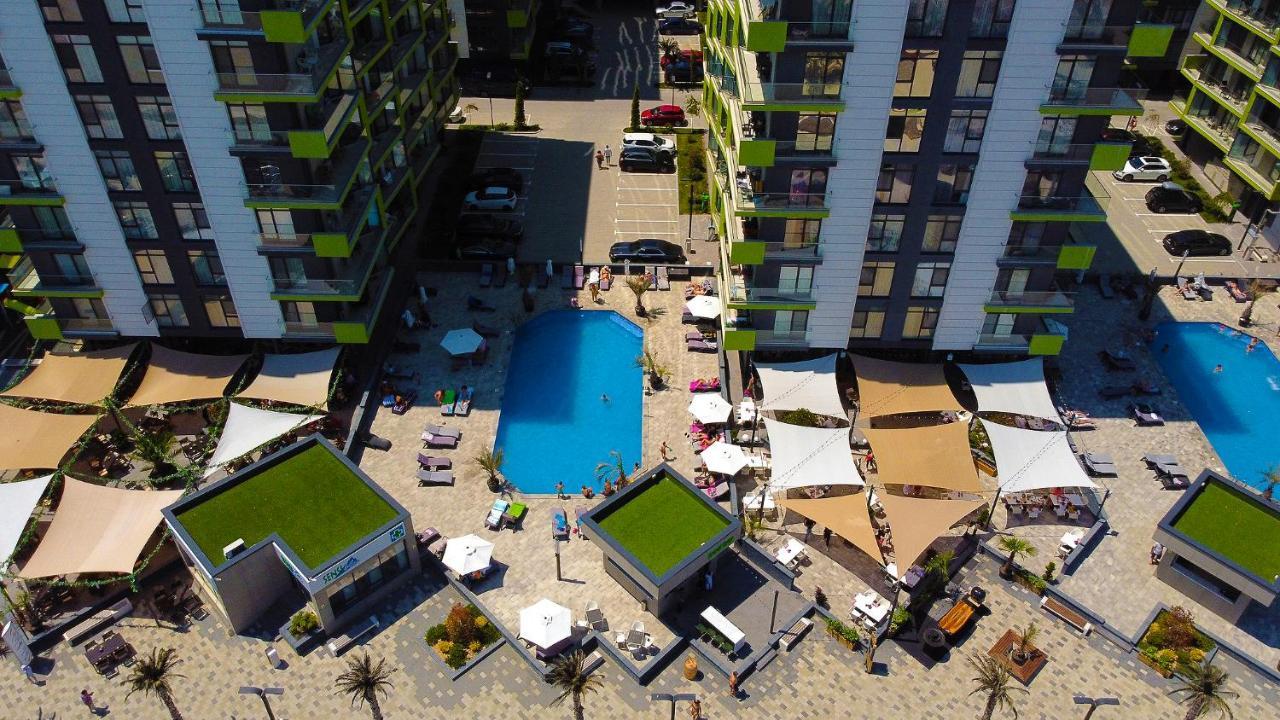 Nasty 24 Aparthotel Pool & Spa Mamaia Nord Нэводари Экстерьер фото